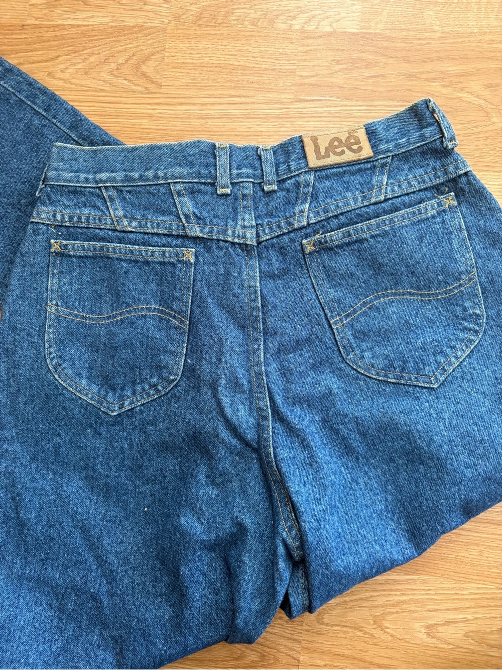 Vintage 90’s Lee Dark Blue High-Rise Denim Mom Jeans Women’s 16